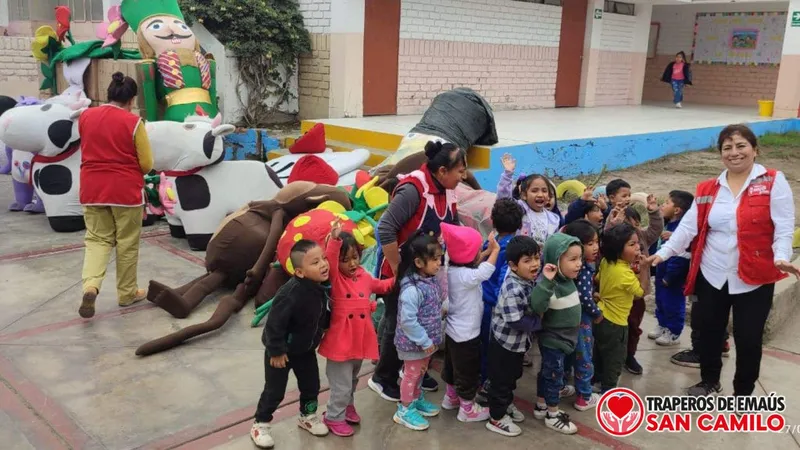 ¡Dona y Transforma! ♻️ Guía para Donar Ropa y Juguetes y Hacer Feliz a Alguien