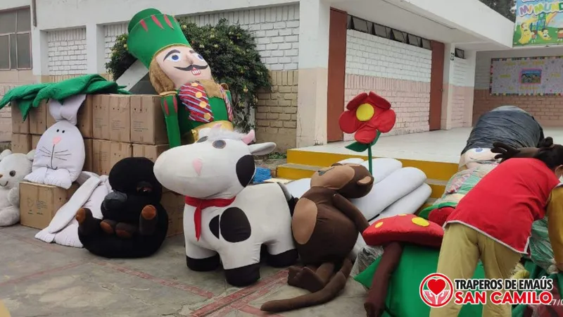 Traperos de Emaús Pucusana: ¡Dona y Transforma Tu Comunidad!